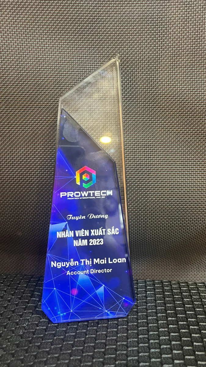 Kỷ Niệm Chương Pha Lê 6