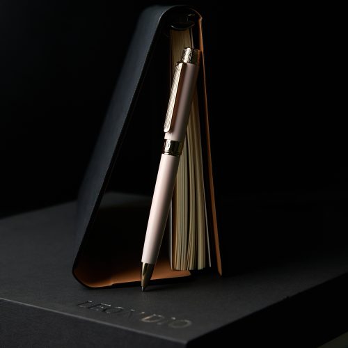 GiftSet Cao Cấp Sang Trọng Sổ Leon Dio Vươn Xa Biển Lớn - Bút Âu Lạc Đạm Nhĩ - Hình ảnh 4