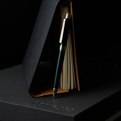 GiftSet Cao Cấp Sang Trọng Sổ Leon Dio Vươn Xa Biển Lớn - Bút Âu Lạc Uất Lâm - Hình ảnh 4
