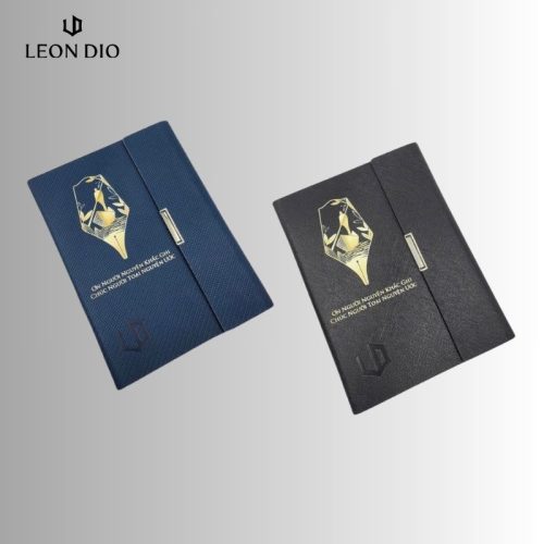GiftSet Cao Cấp Sang Trọng Sổ Leon Dio Người Lái Đò - Bút Âu Lạc Cửu Chân - Hình ảnh 2